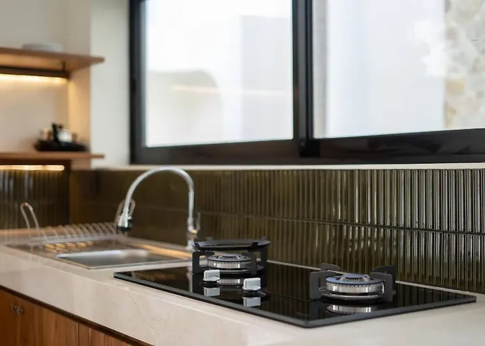 Anjuna B7 - Surf & Sunset 2br In
